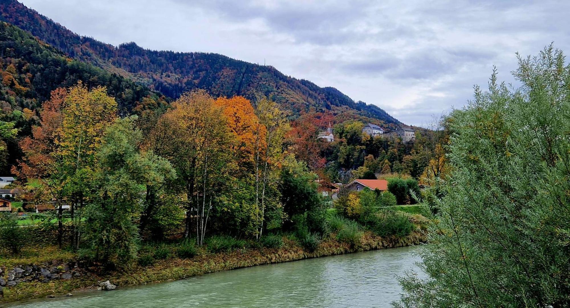 Feinzimmer Mit Feinkost & Wein Marquartstein Exteriér fotografie